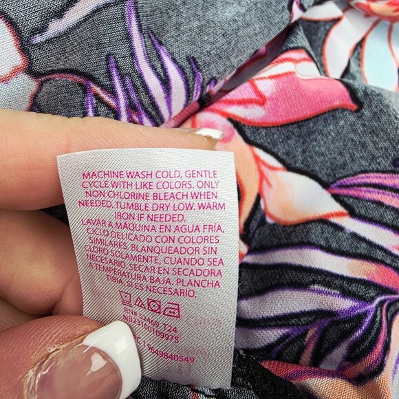 No Boundaries Juniors Plus Size Tropical Floral Halter Maxi Dress 3XL (21) - Picture 12 of 15